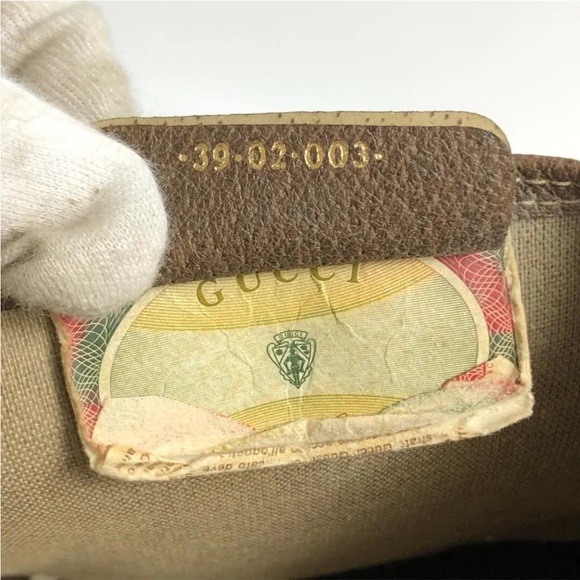 Authentic Sherry Gucci Tote. Gently used with minimal used. - Picture 9 of 10